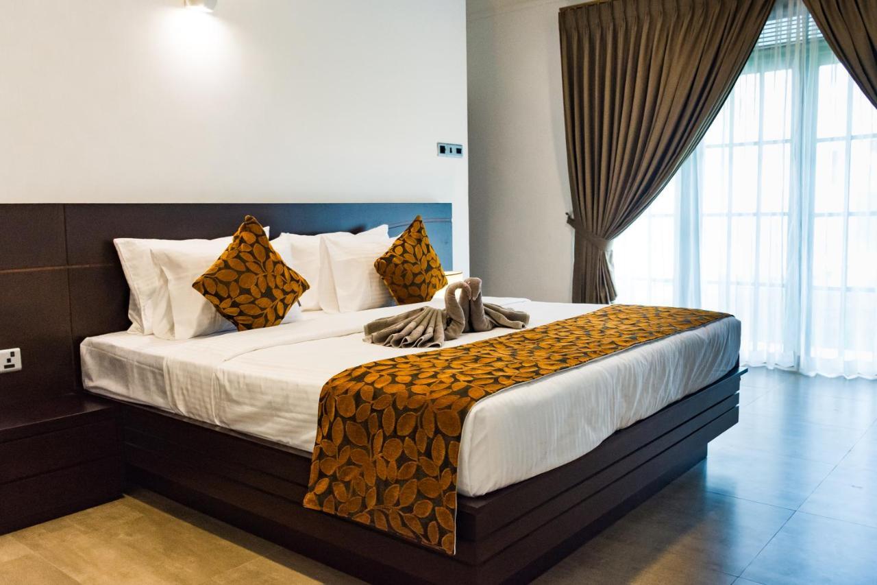 Bony'S Holiday Inn Негомбо Екстер'єр фото