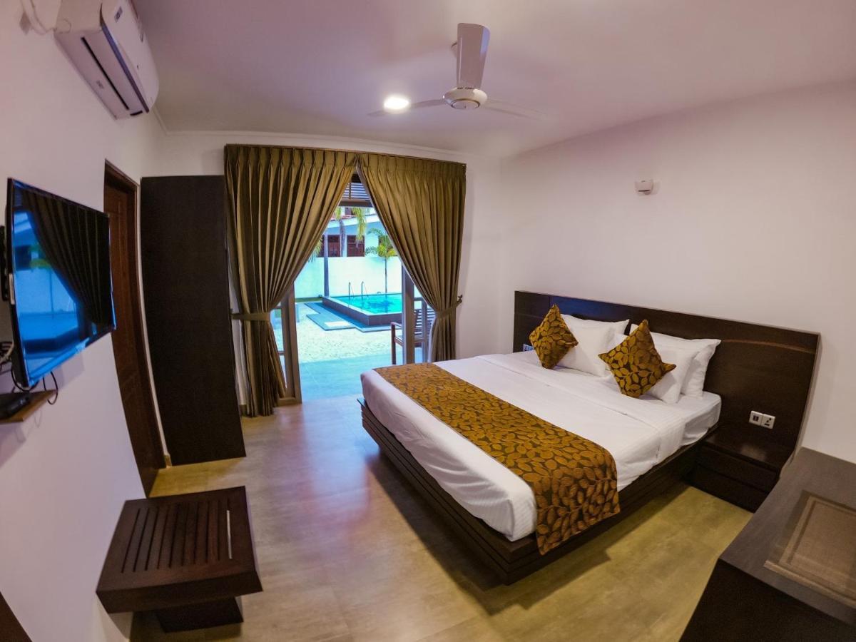 Bony'S Holiday Inn Негомбо Екстер'єр фото